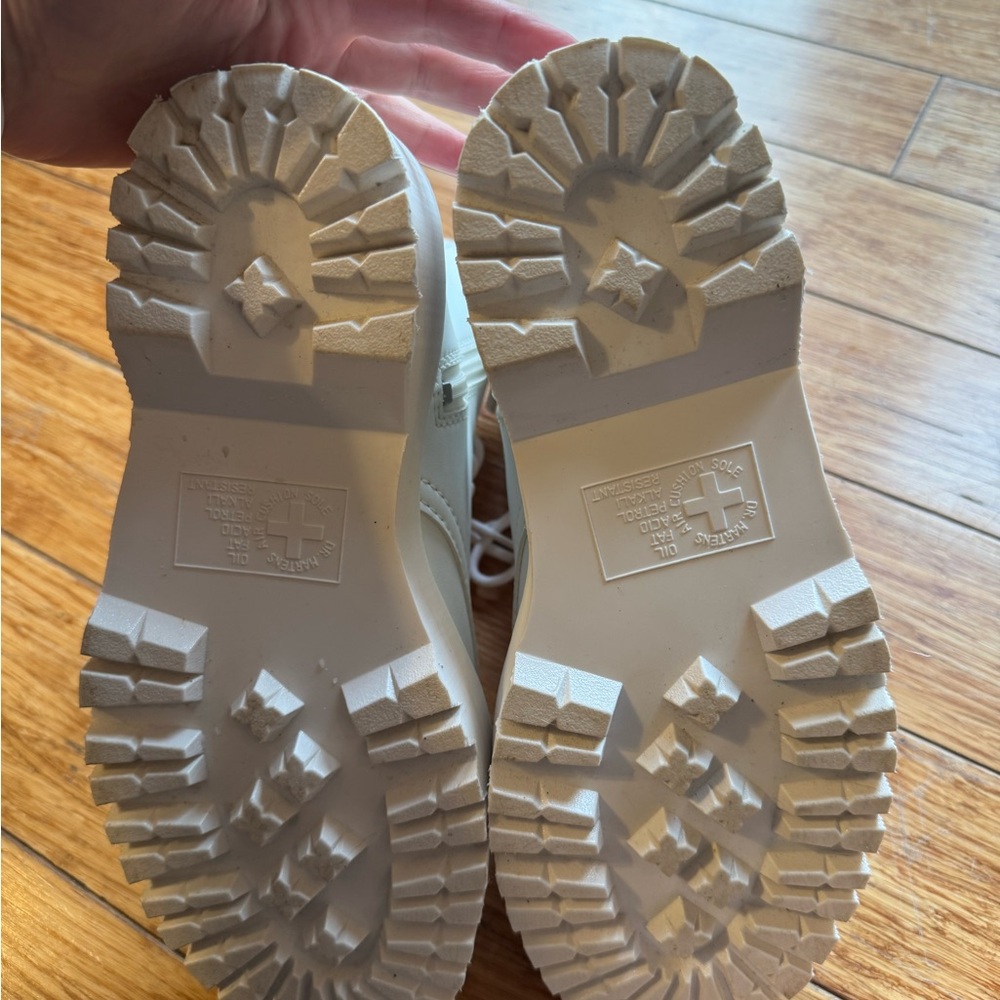 Dr. Martens white vegan jadon boots - Picture 4 of 5